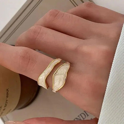 18K Vergulde Antieke Witte Keramiekring